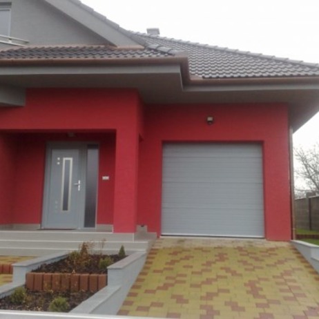 PEMAT brány - Garagentore - Sektionaltore - Bildergalerie - RAL Farbe