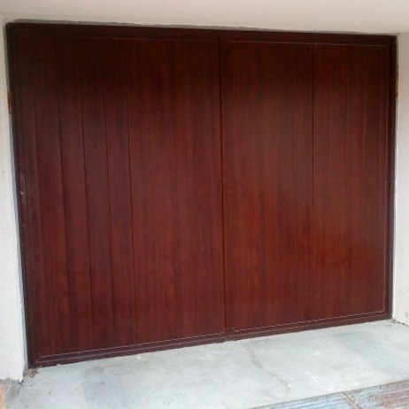 PEMAT brány - Garagentore - Sektionaltore - Bildergalerie - Mahagoni